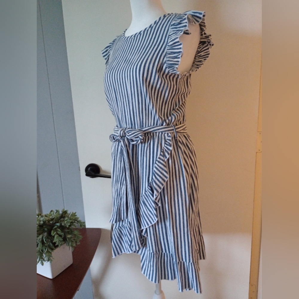 Morgan Taylor Blue and White Striped Ruffled Mini Dress Size Small - Picture 2 of 14
